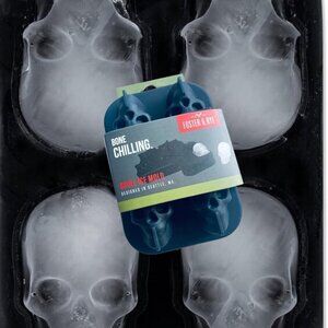 NWT Foster & Rye Skull Ice Molds (4) – Silicone Ice Trays 🧊💀 Halloween